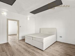 Prodej zemědělské usedlosti, Miskovice - Hořany, 120 m2