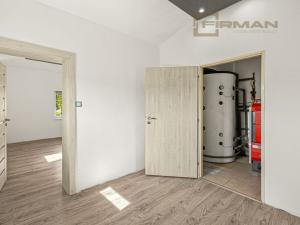 Prodej zemědělské usedlosti, Miskovice - Hořany, 120 m2