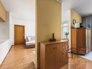 Pronájem bytu 2+kk, Praha - Smíchov, Tomkova, 53 m2