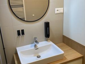Pronájem bytu 2+kk, Praha - Vysočany, Pechmanových, 54 m2