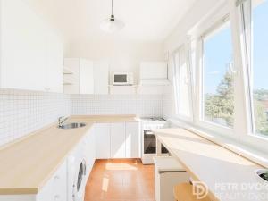 Prodej bytu 2+1, Praha - Vokovice, Africká, 53 m2
