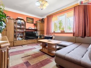 Prodej bytu 3+1, Ostrov, Vančurova, 73 m2