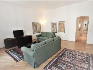 Pronájem bytu 3+1, Praha - Nové Město, Odborů, 102 m2