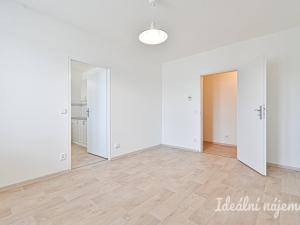 Pronájem bytu 2+1, Brno, Mojmírovo náměstí, 45 m2