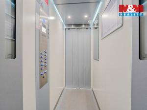 Prodej bytu 2+1, Sokolov, Švabinského, 59 m2