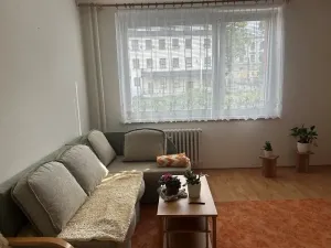 Pronájem bytu 1+kk, Jihlava, Srázná, 32 m2