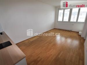 Pronájem bytu 2+kk, Praha - Libeň, U svobodárny, 50 m2