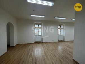 Pronájem komerční nemovitosti, Hukvaldy, 240 m2