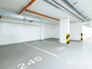 Pronájem bytu 1+kk, Praha - Hloubětín, Poděbradská, 32 m2