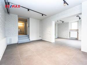 Pronájem kanceláře, Praha - Smíchov, U smíchovského hřbitova, 53 m2