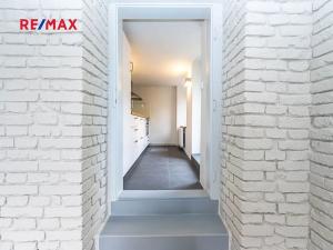 Pronájem kanceláře, Praha - Smíchov, U smíchovského hřbitova, 53 m2