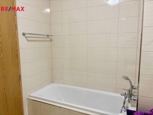 Pronájem bytu 2+kk, Praha - Libeň, Matějkova, 53 m2