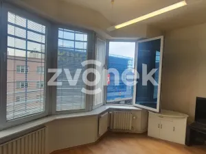 Pronájem bytu 1+kk, Zlín, Dlouhá, 25 m2