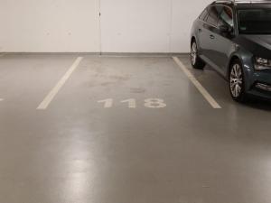 Pronájem garážového stání, Praha, Oty Bubeníčka, 12 m2