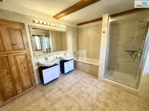 Pronájem výrobních prostor, Dobrovíz, Pražská, 1027 m2