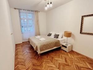 Pronájem bytu 2+kk, Praha - Vinohrady, Slavíkova, 62 m2