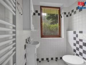 Prodej rodinného domu, Hrdlořezy, 400 m2