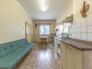 Prodej rodinného domu, Mníšek pod Brdy, Ke škole, 182 m2