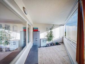 Prodej bytu 2+kk, Praha - Horní Měcholupy, Modenská, 64 m2