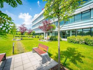 Pronájem kanceláře, Praha - Třebonice, Řevnická, 329 m2