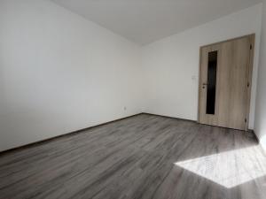 Pronájem bytu 4+1, Pardubice - Mnětice, Černoborská, 140 m2