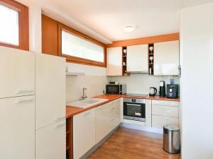 Prodej bytu 3+kk, Praha - Lhotka, U koupadel, 117 m2