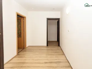 Prodej bytu 3+1, Cheb, Dvořákova, 74 m2