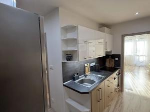 Pronájem bytu 1+kk, Zlín, Družstevní, 32 m2