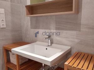 Pronájem bytu 2+kk, Praha - Vršovice, Moskevská, 51 m2