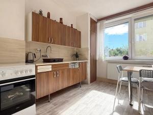 Prodej bytu 3+1, Slavkov u Brna, sídliště Nádražní, 88 m2