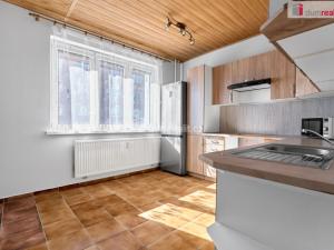 Prodej bytu 2+1, Hroznětín, Sídliště, 59 m2