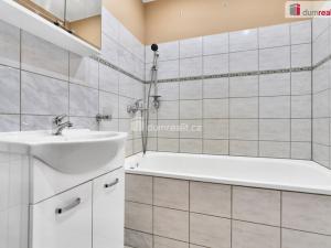 Prodej bytu 2+1, Hroznětín, Sídliště, 59 m2