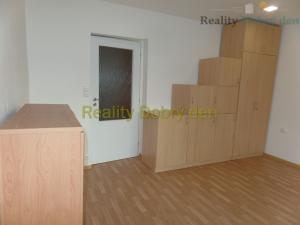 Pronájem bytu 2+1, Opava, Přerovecká, 67 m2