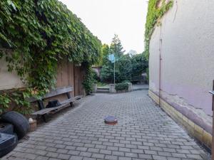 Prodej rodinného domu, Pchery - Humny, Husova, 180 m2