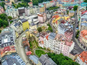 Prodej atypického bytu, Karlovy Vary, Zámecký vrch, 301 m2