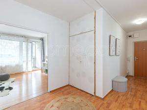 Prodej bytu 3+1, Praha, Okořská, 69 m2