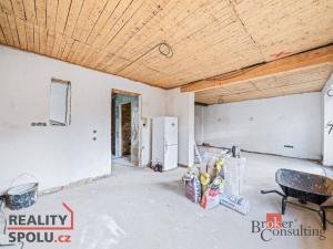 Prodej rodinného domu, Hrádek, U koupaliště, 235 m2