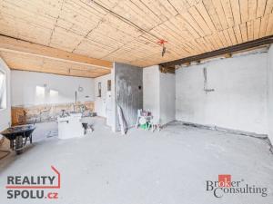 Prodej rodinného domu, Hrádek, U koupaliště, 235 m2