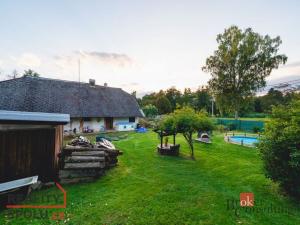 Prodej rodinného domu, Hrádek, U koupaliště, 235 m2