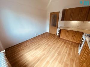 Pronájem bytu 1+1, Jihlava, Erbenova, 40 m2