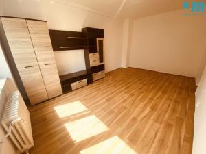 Pronájem bytu 1+1, Jihlava, Erbenova, 40 m2