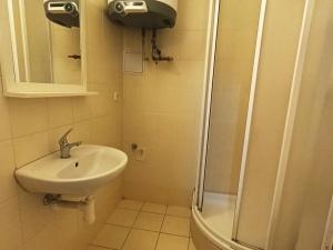 Prodej bytu 2+kk, Praha - Žižkov, Žerotínova, 41 m2