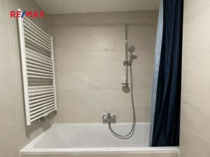 Prodej bytu 5+kk, Praha - Žižkov, Ke kapslovně, 147 m2