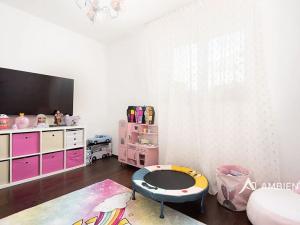 Prodej rodinného domu, Moravany, 360 m2