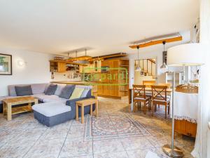 Prodej vícegeneračního domu, Praha, Hekova, 478 m2