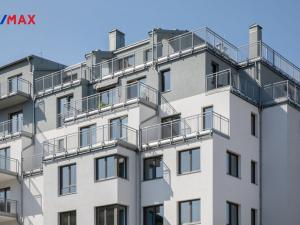 Prodej bytu 3+kk, Karlovy Vary, Šumavská, 79 m2