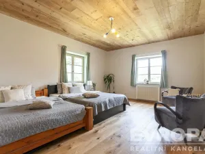 Prodej zemědělské usedlosti, Spálené Poříčí, 210 m2