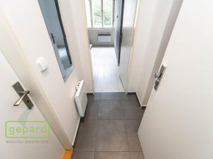 Prodej podílu 1/2 rodinného domu, Praha - Malešice, Káranská, 225 m2