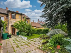 Prodej atypického bytu, Dvůr Králové nad Labem, Klazarova, 390 m2