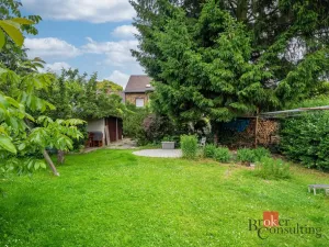 Prodej atypického bytu, Dvůr Králové nad Labem, Klazarova, 390 m2